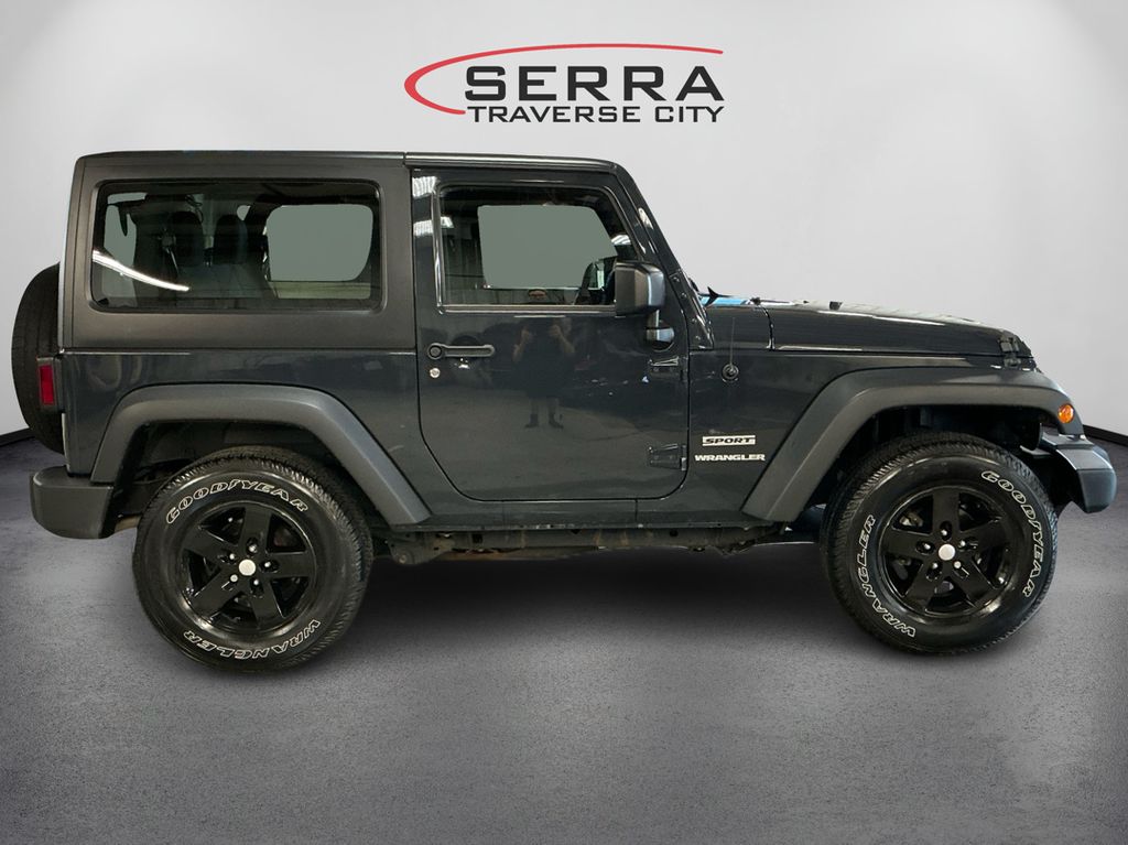 2017 Jeep Wrangler Sport photo 4