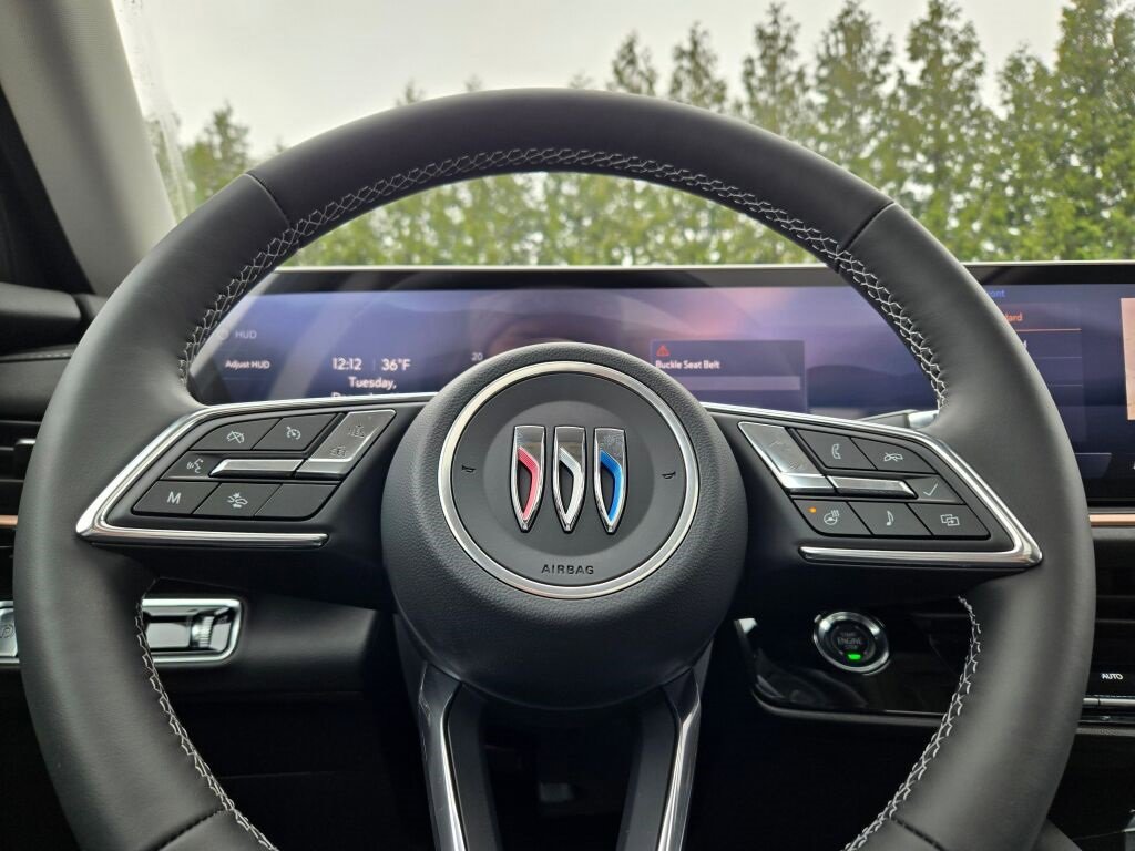 2025 Buick Envision Sport Touring photo 32