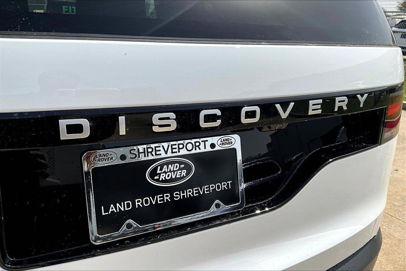 2025 Land Rover Discovery S photo 12