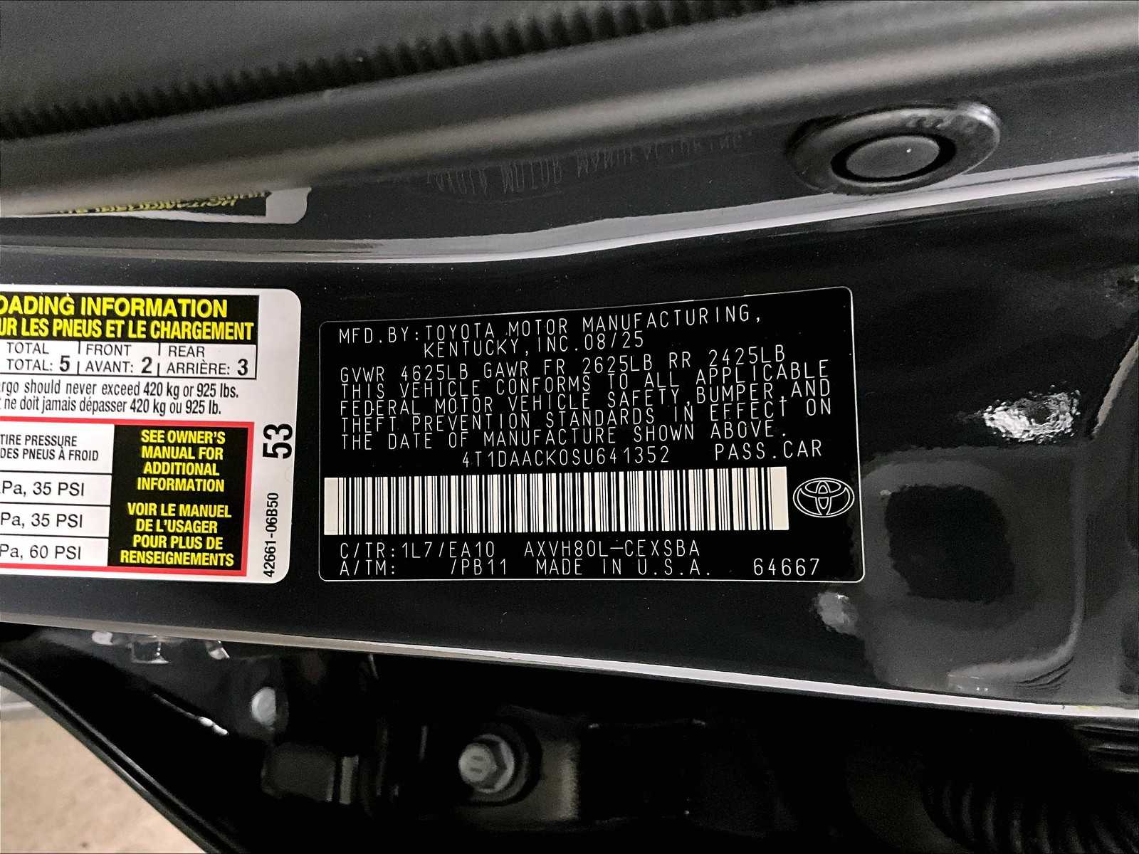 2025 Toyota Camry SE photo 16