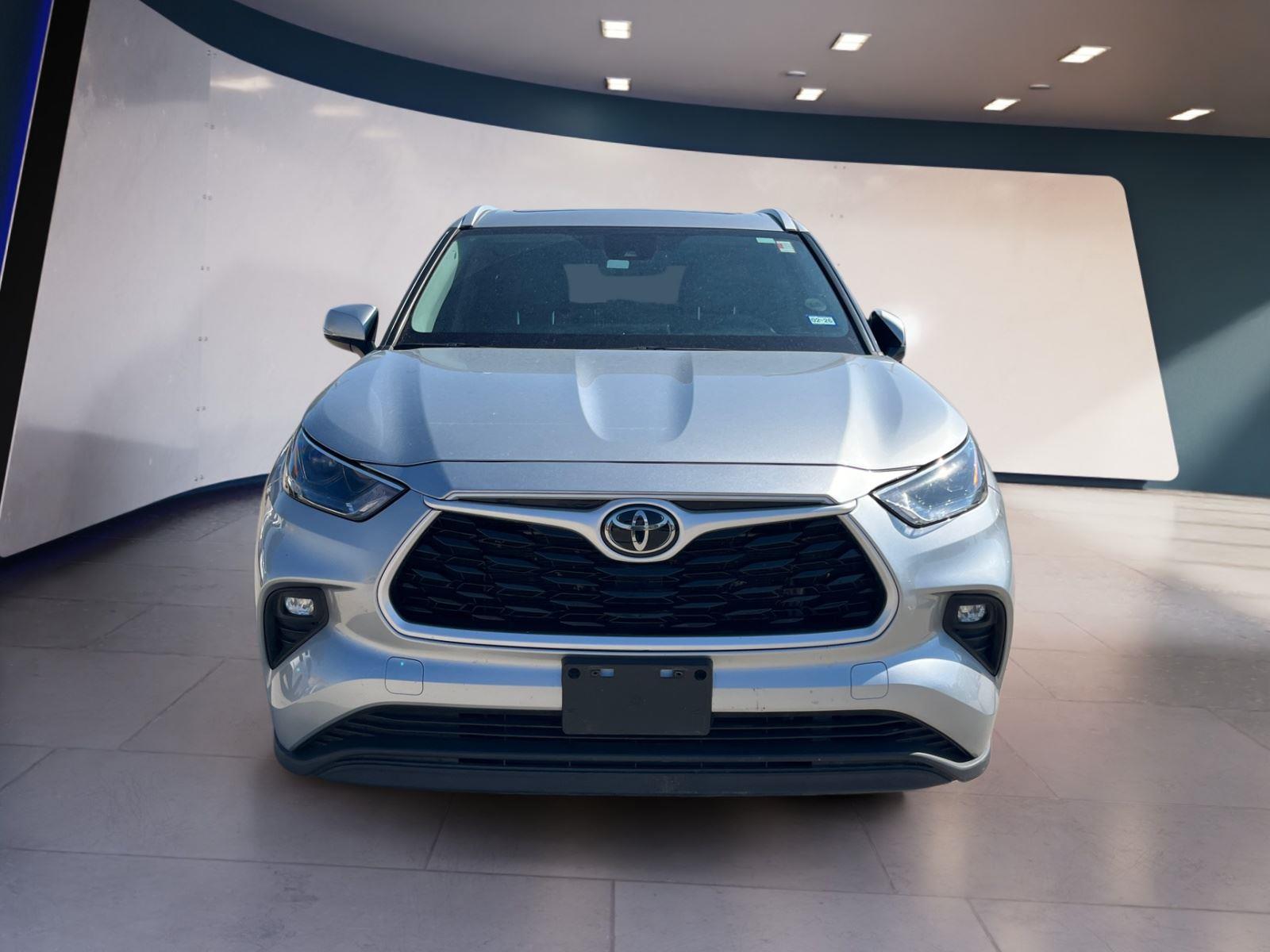 2022 Toyota Highlander XLE photo 8