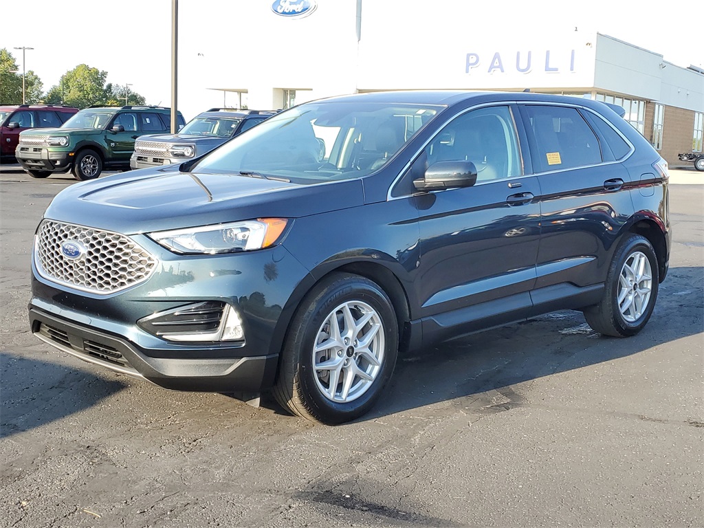 2024 Ford Edge SEL photo 3