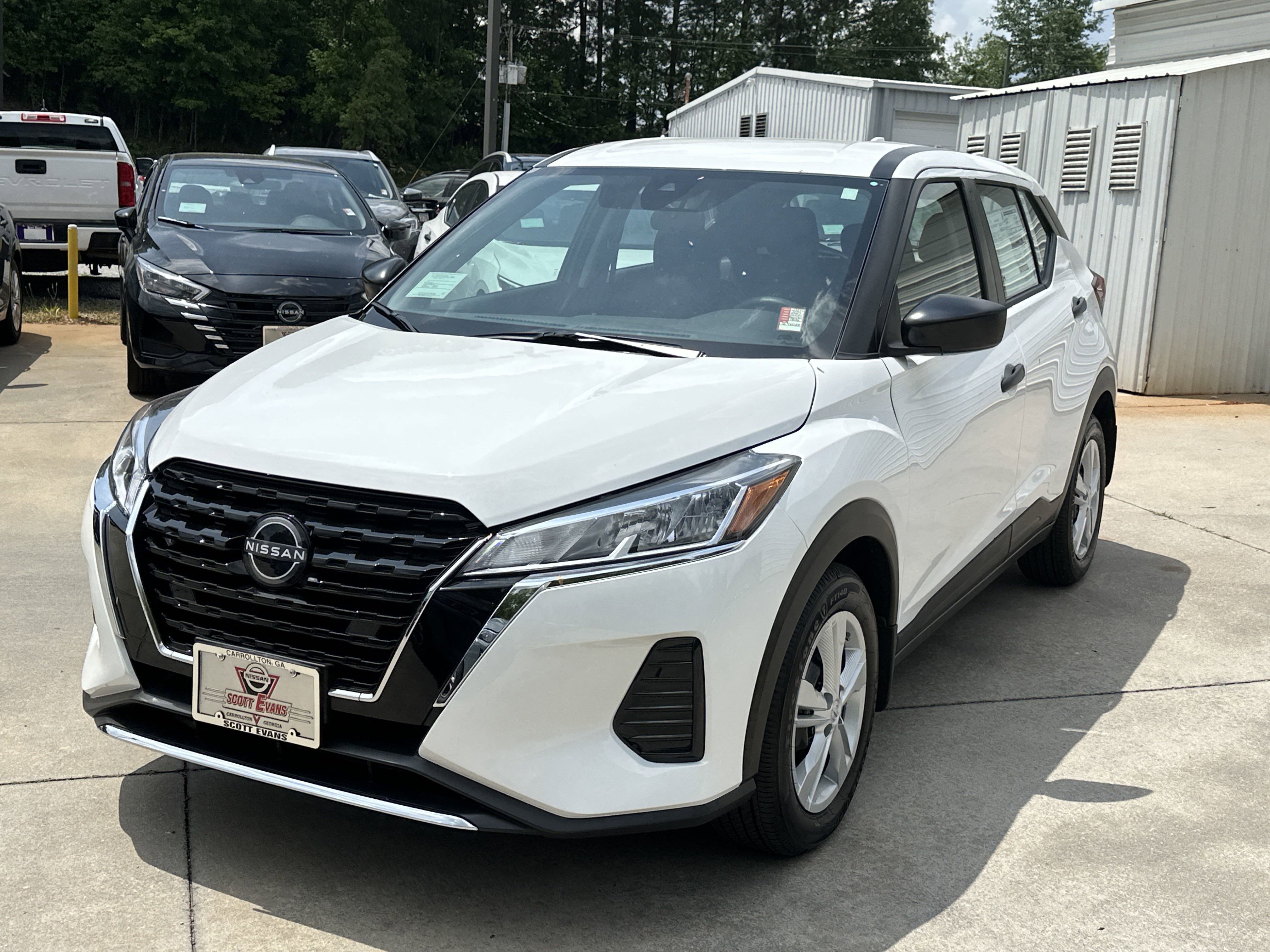 2025 Nissan Kicks Play S photo 4