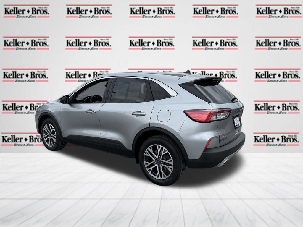 2022 Ford Escape SEL photo 3