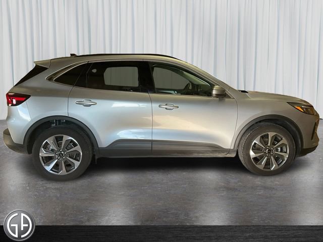 2024 Ford Escape Platinum photo 4