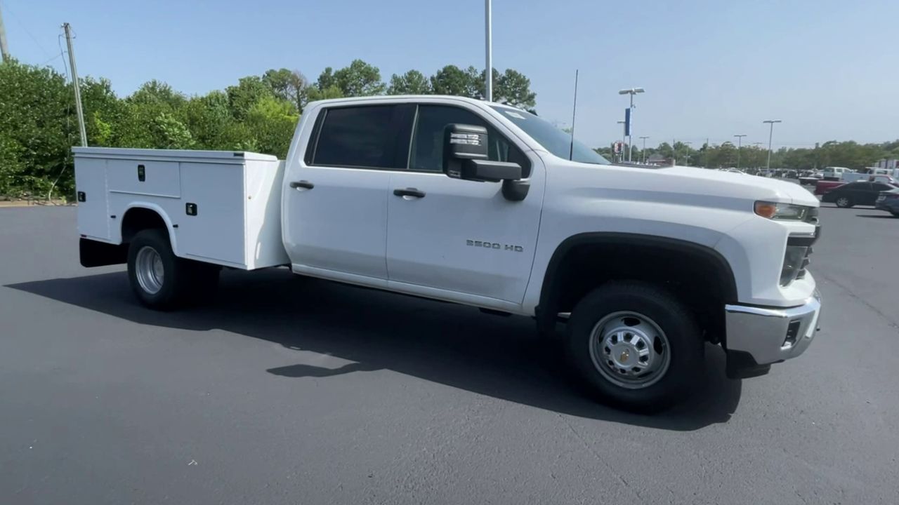 2024 Chevrolet Silverado 3500HD Work Truck photo 28