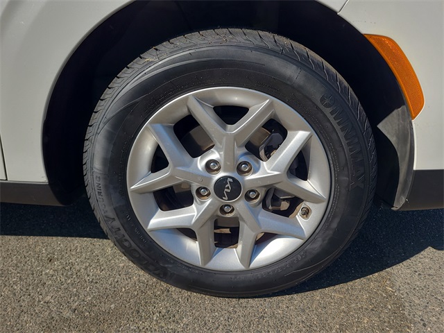 2023 Kia Soul LX S photo 5