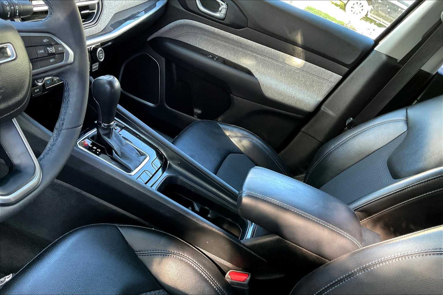 2022 Jeep Compass Latitude photo 16
