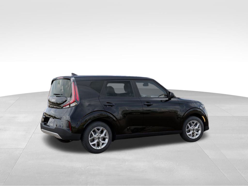 2025 Kia Soul LX photo 6