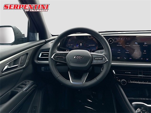 2026 Chevrolet Traverse photo 17