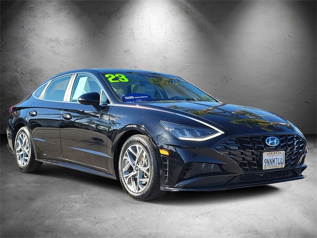 2023 Hyundai Sonata SEL photo 3