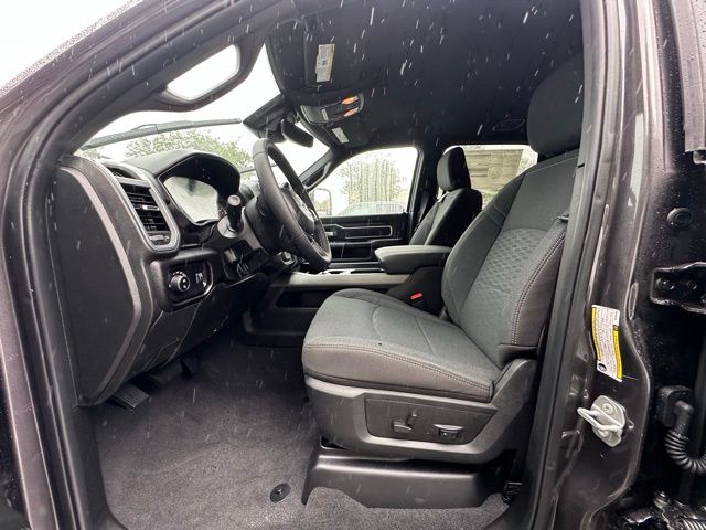 2025 Ram 3500 Big Horn photo 23