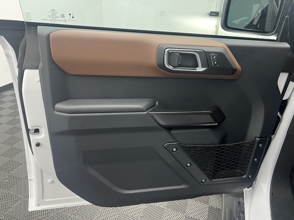 2024 Ford Bronco Outer Banks photo 11