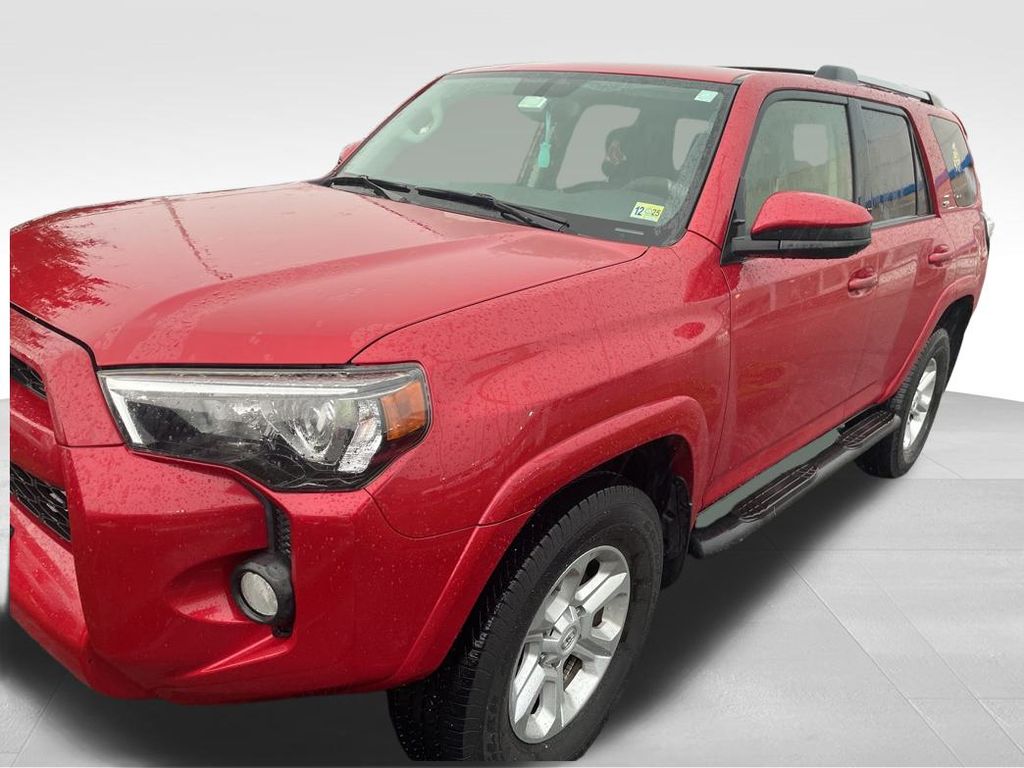 2019 Toyota 4Runner SR5 photo 14
