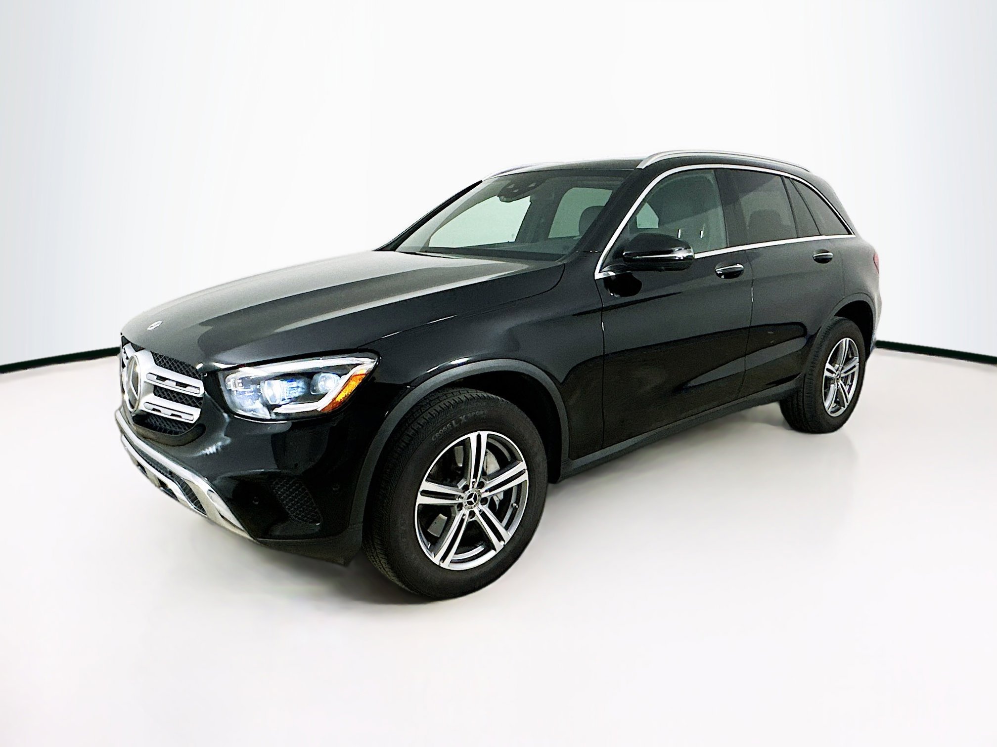 2022 Mercedes Benz GLC 300 4MATIC photo 3