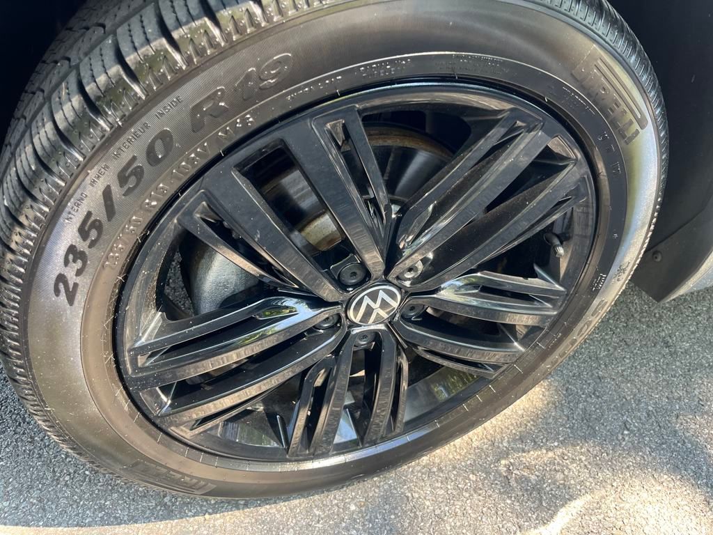 2022 Volkswagen Tiguan SE R-Line Black photo 2