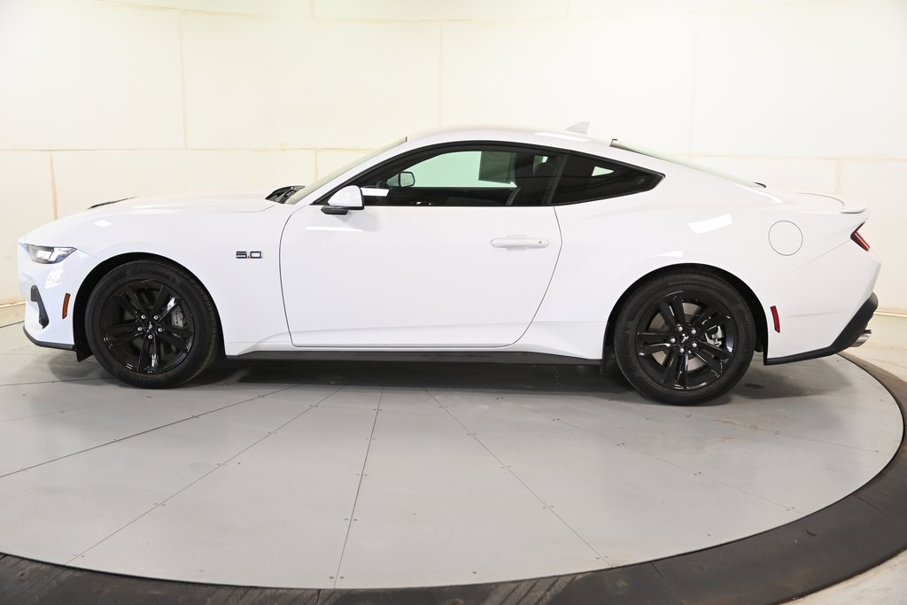 2025 Ford Mustang GT photo 5