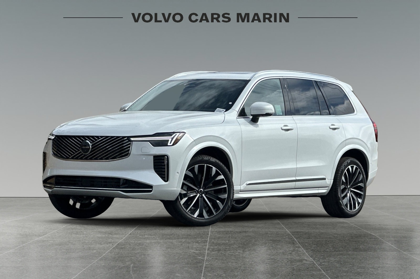 2026 Volvo XC90 Plus's photo
