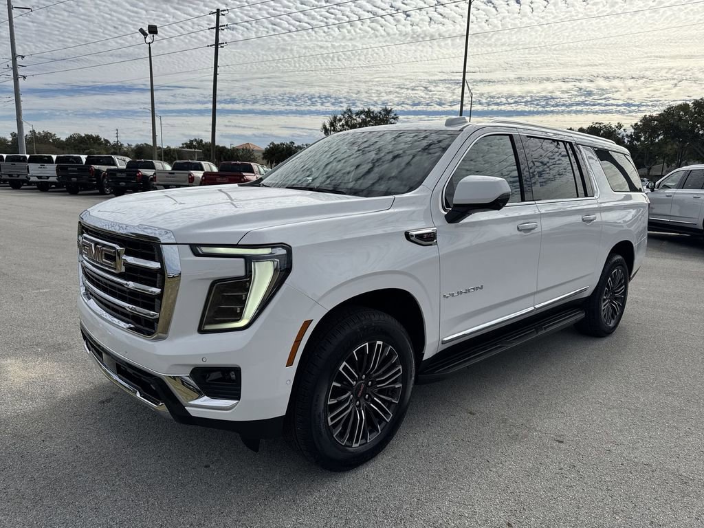 2026 GMC Yukon XL Elevation's photo