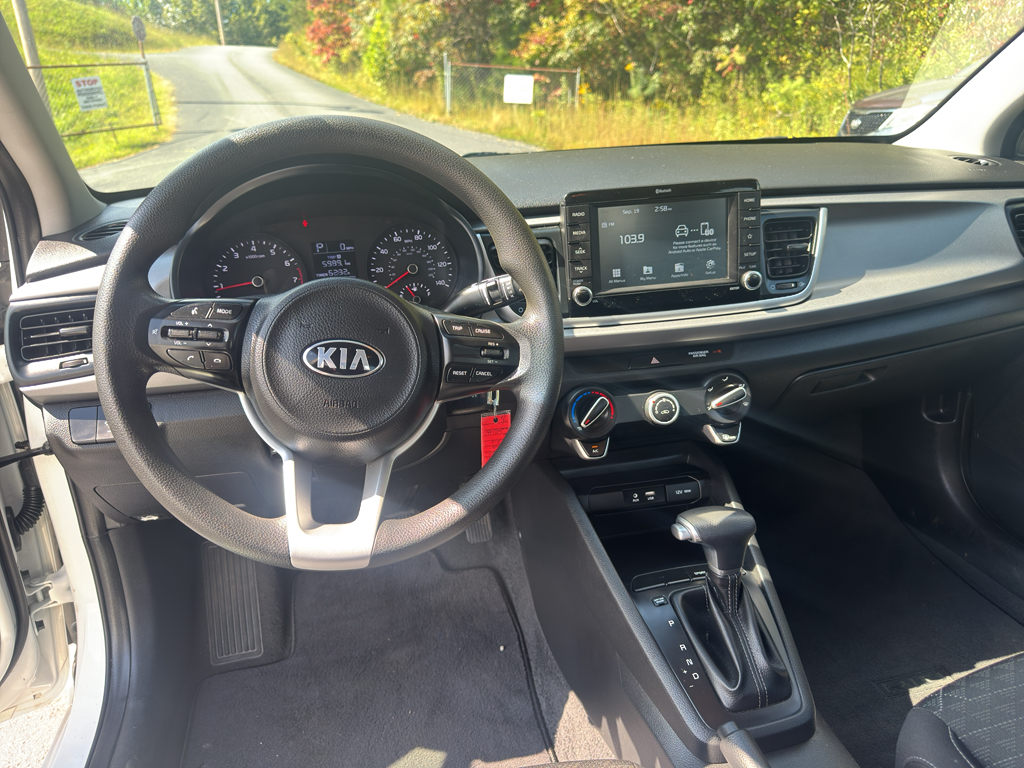 2020 Kia Rio S photo 10