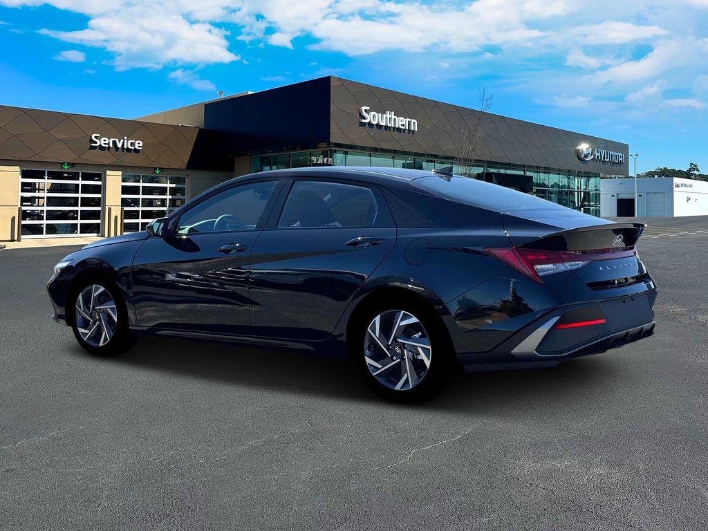 2025 Hyundai Elantra Hybrid SEL Sport photo 4