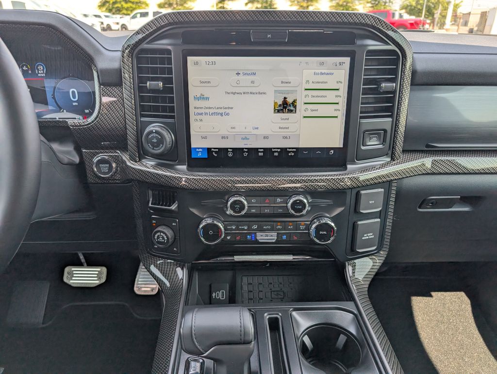 2025 Ford F-150 Lariat photo 19