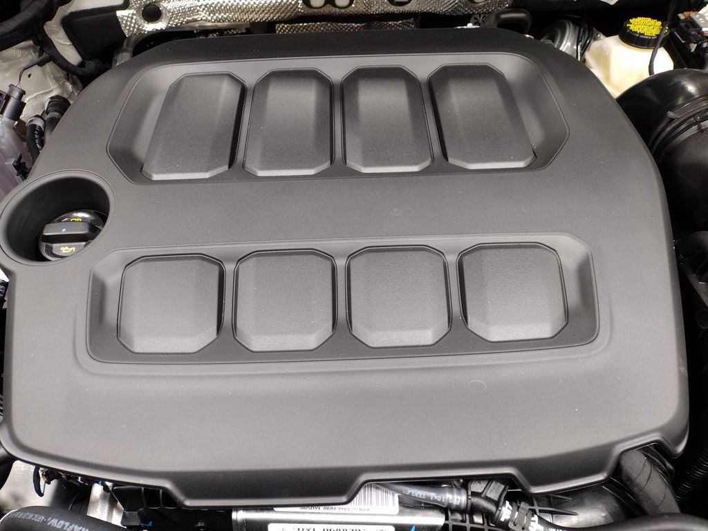 2026 Volkswagen Tiguan SE R-Line Black photo 2