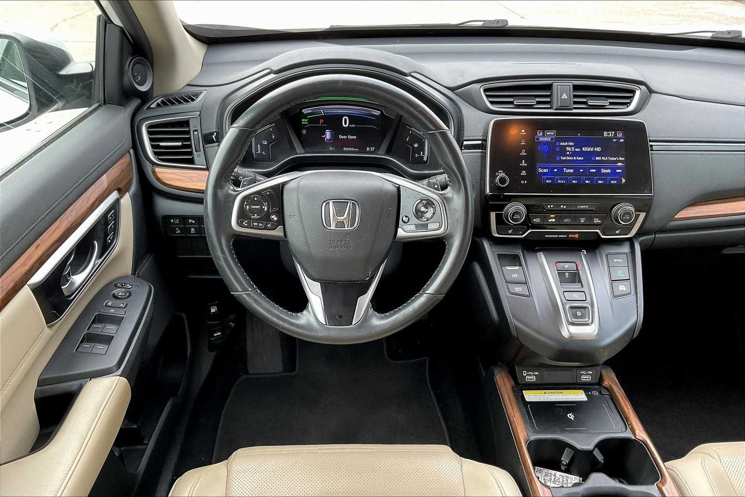2022 Honda CR-V Hybrid Touring photo 5