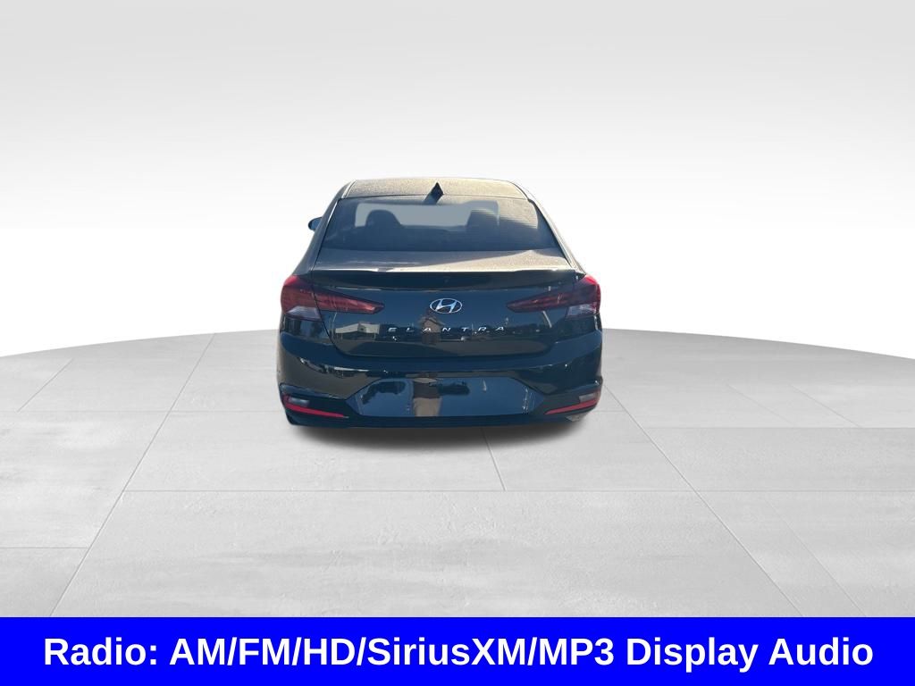2020 Hyundai Elantra Value Edition photo 3