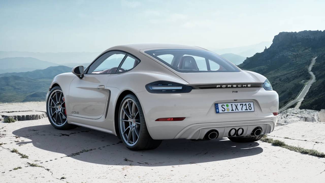 2025 Porsche Cayman GTS 4.0 photo 3