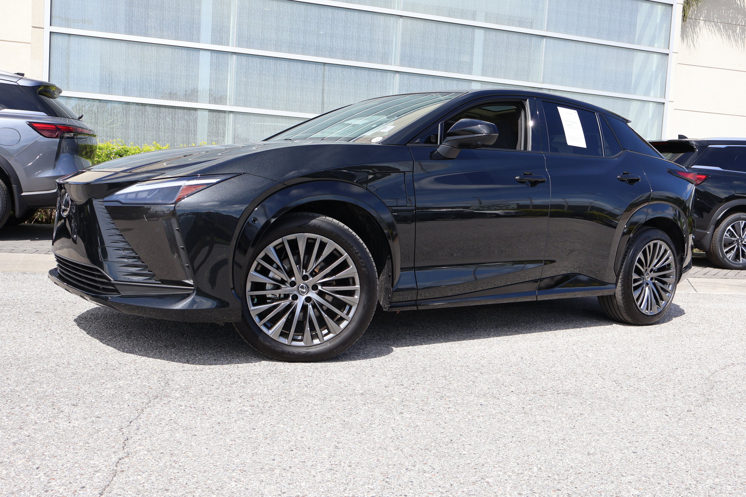 2024 Lexus RZ Luxury's photo