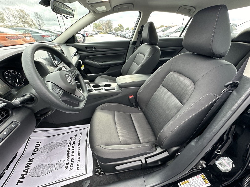 2025 Nissan Altima 2.5 S photo 11