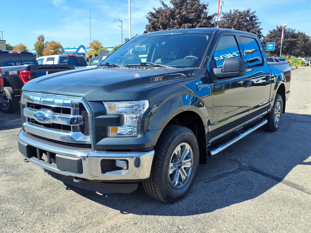 2015 Ford F-150 XLT photo 3