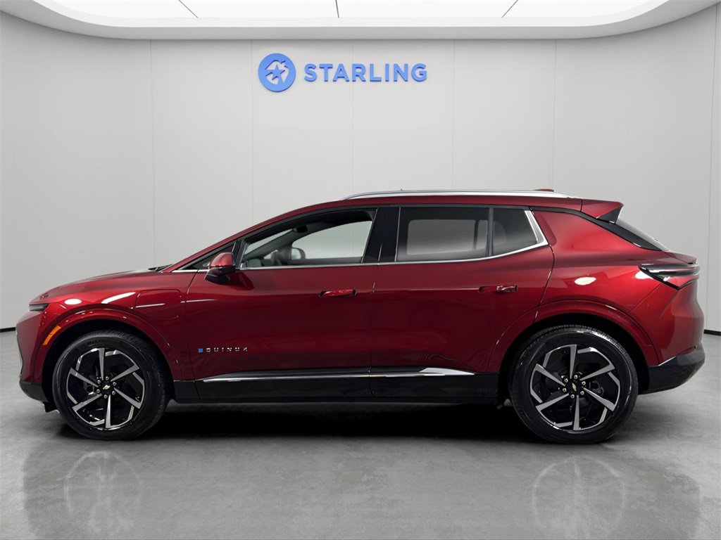 2025 Chevrolet Equinox EV 1LT photo 2