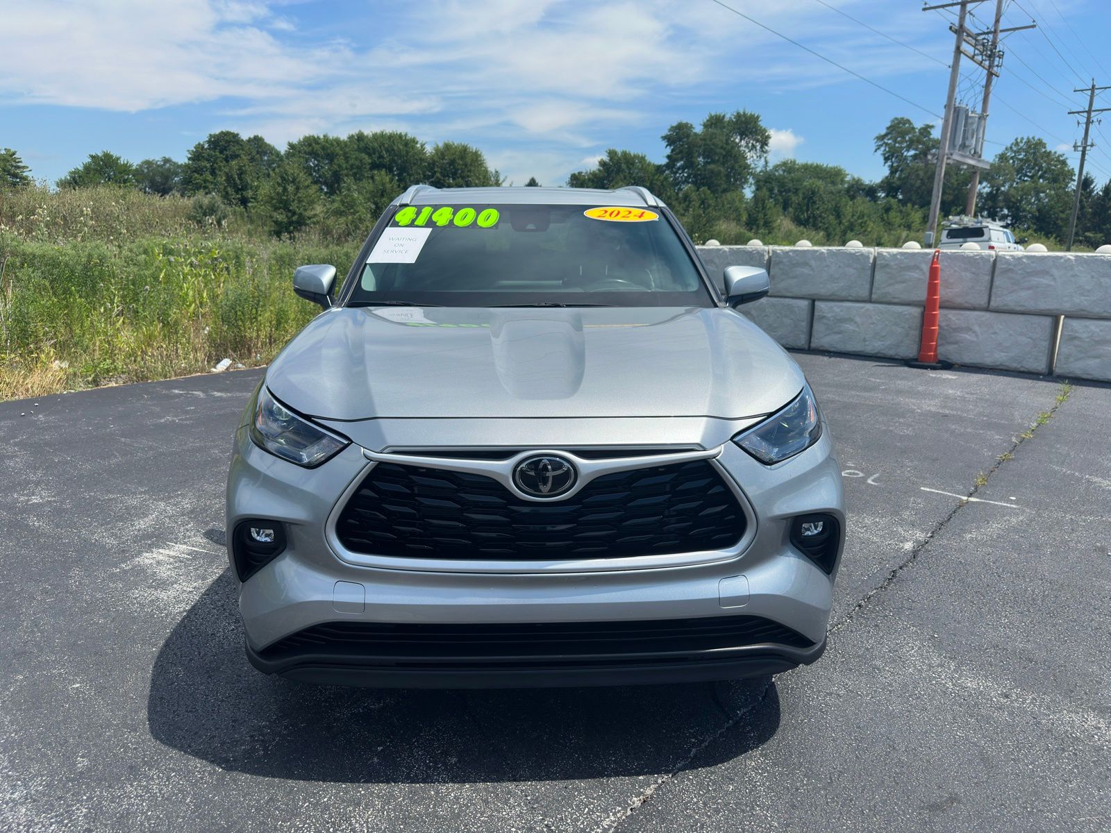 2024 Toyota Highlander XLE photo 9