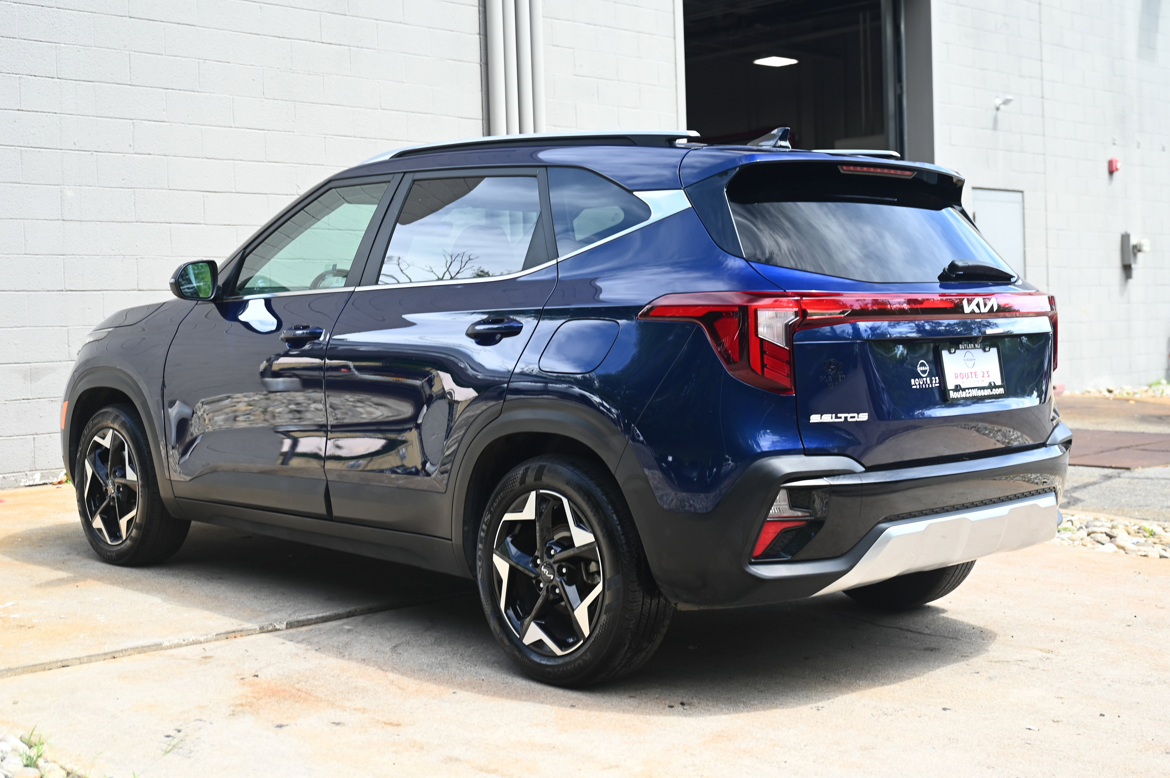 2024 Kia Seltos EX photo 8