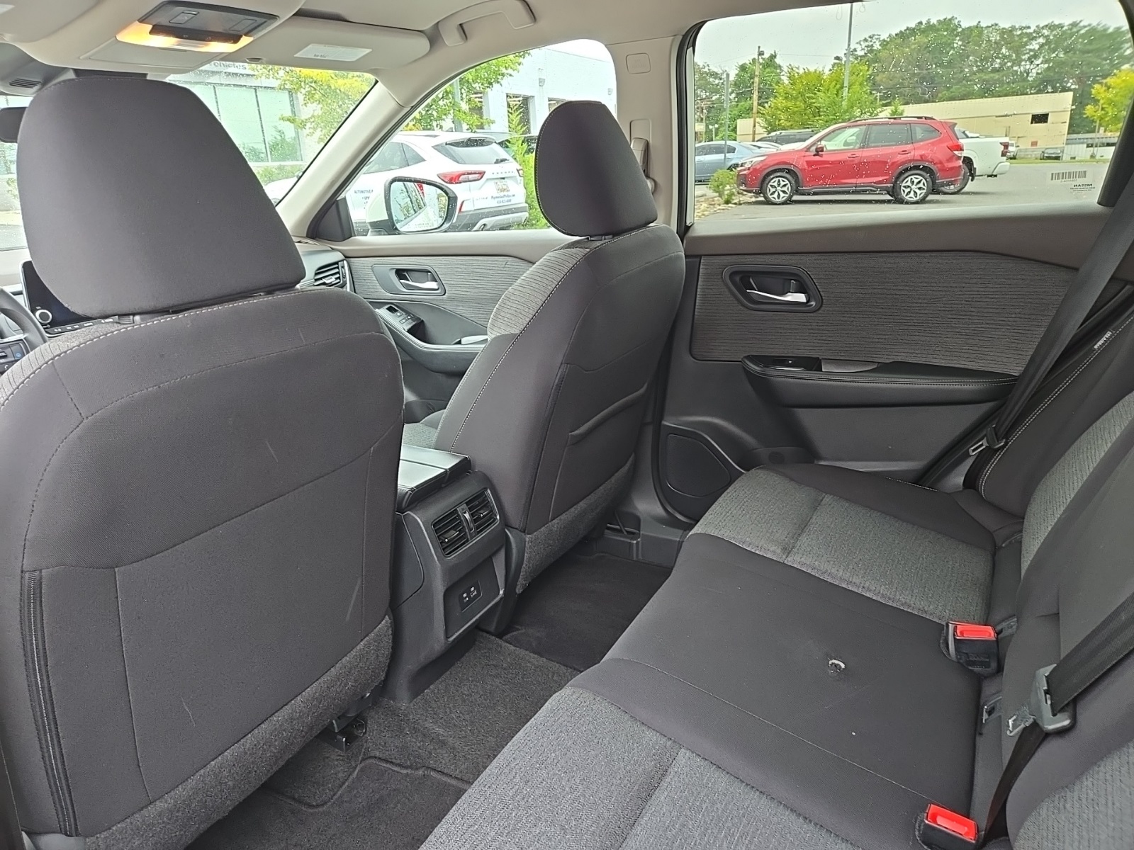 2023 Nissan Rogue SV photo 27