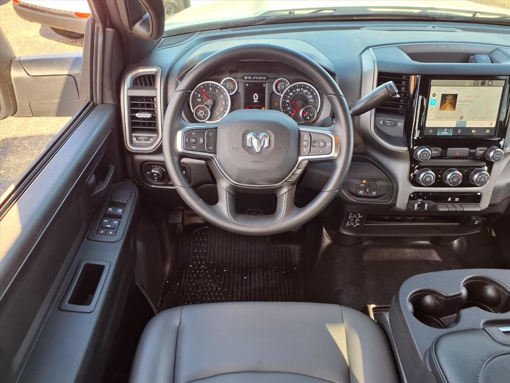 2026 Ram 2500 Tradesman photo 11