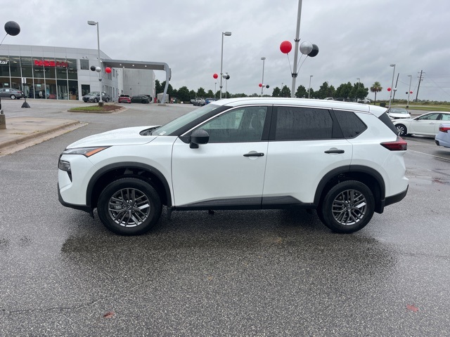 2025 Nissan Rogue S photo 6