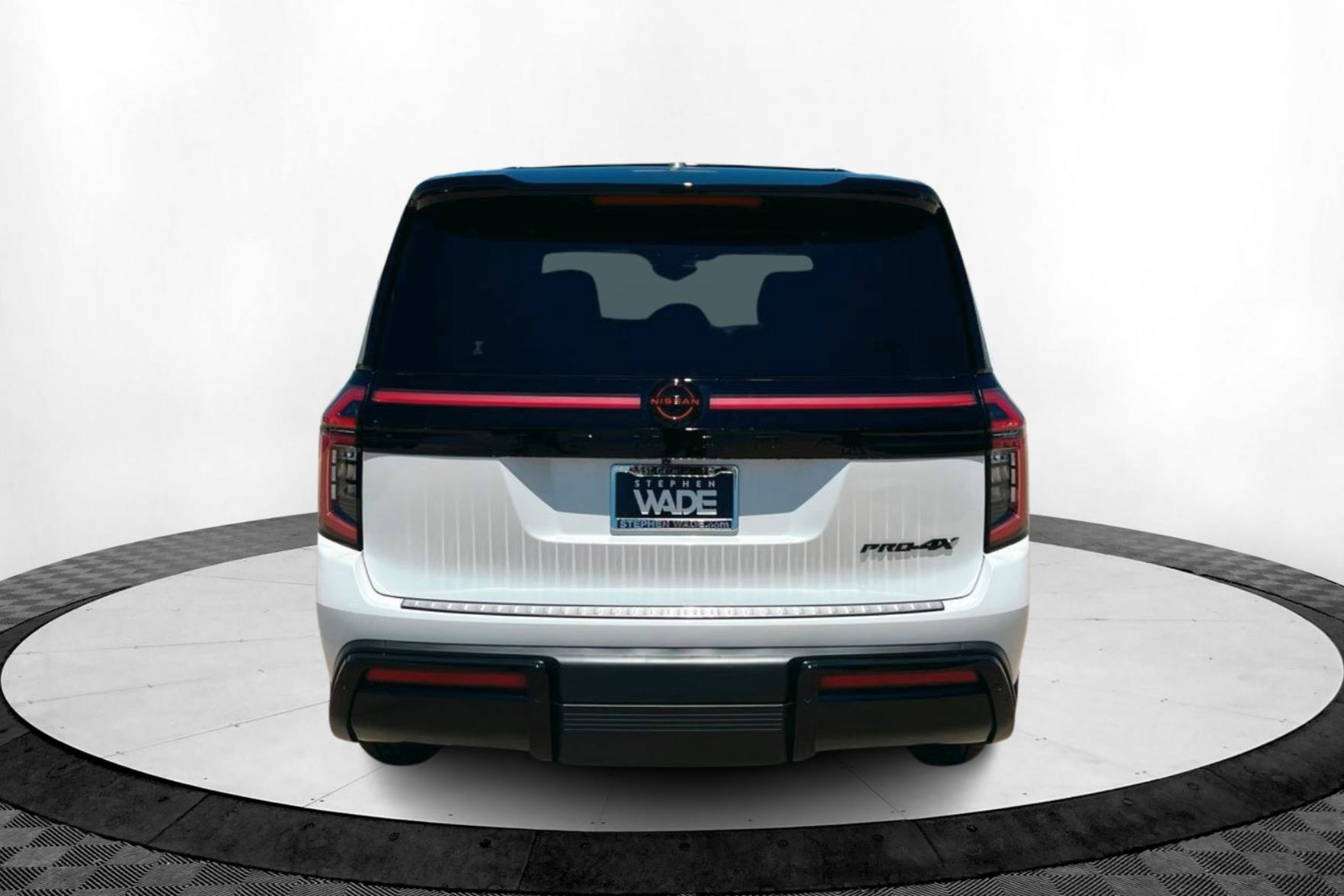 2025 Nissan Armada photo 4