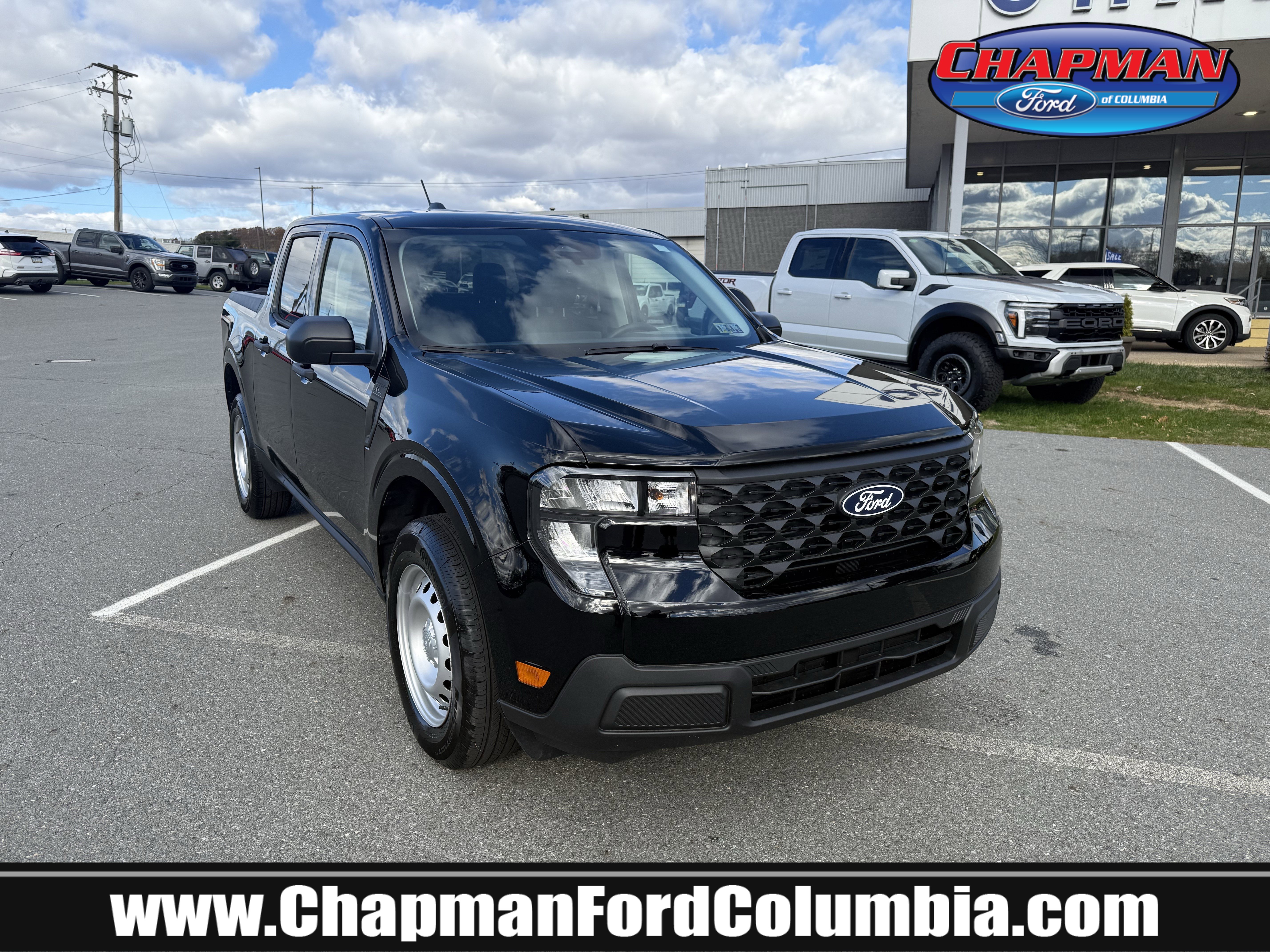 2025 Ford Maverick XL's photo