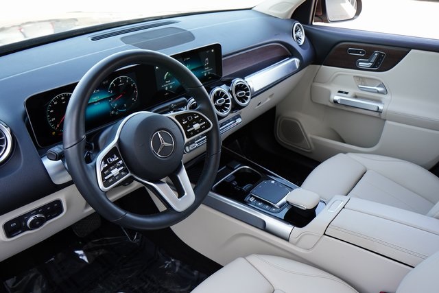 2021 Mercedes Benz GLB 250 photo 2