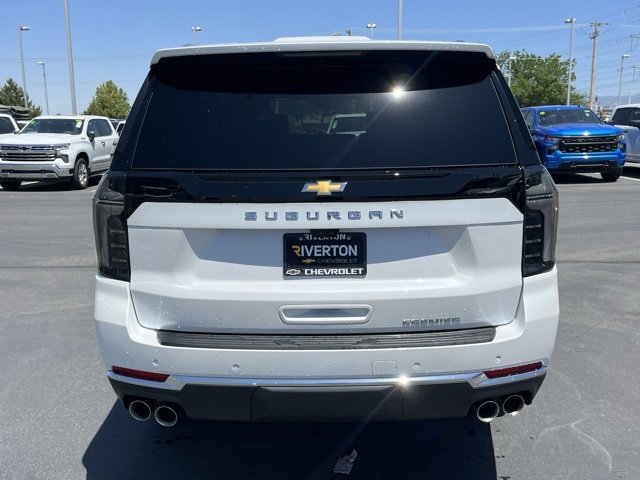 2025 Chevrolet Suburban Premier photo 4