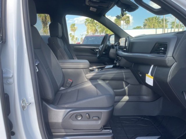 2025 Chevrolet Tahoe LS photo 16