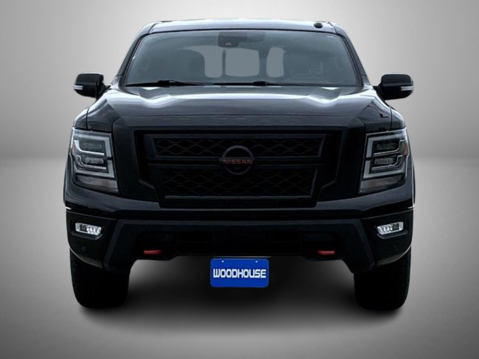 2020 Nissan Titan PRO-4X photo 2