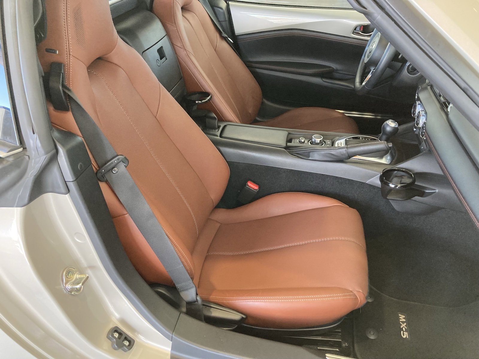 2023 Mazda MX-5 Miata Miata RF Grand Touring photo 29