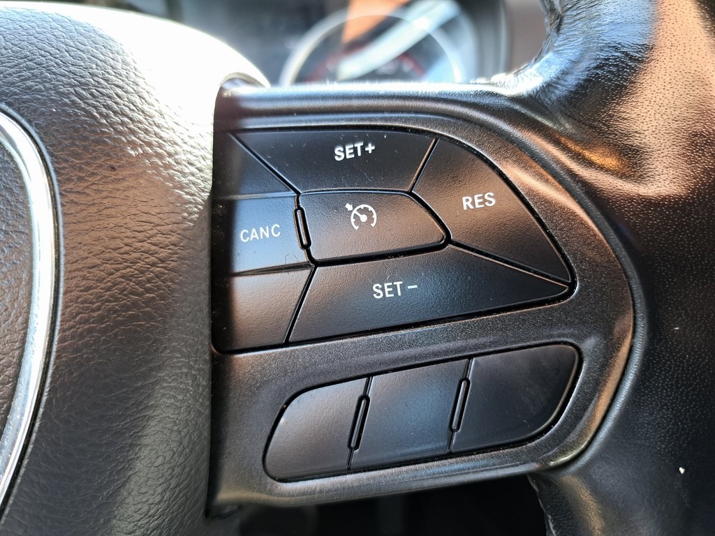 2023 Dodge Charger SXT photo 18
