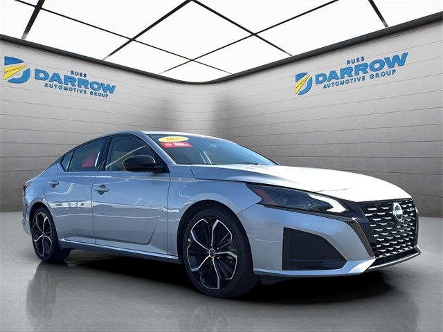 2023 Nissan Altima 2.5 SR photo 7