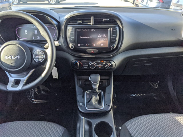2023 Kia Soul LX photo 13