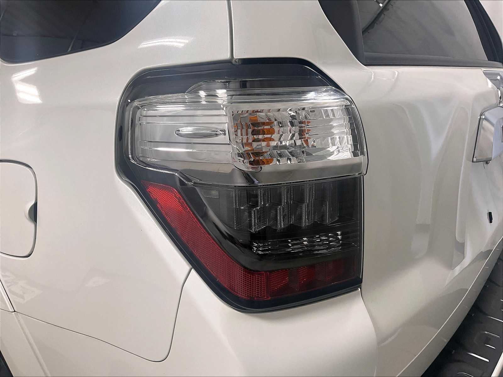 2021 Toyota 4Runner Limited photo 32